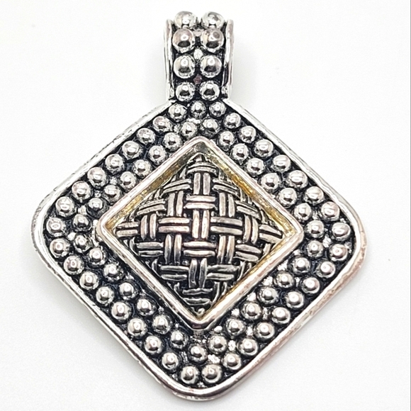 Vintage Silver Tone Basket Weave Design Pendant - Picture 1 of 4